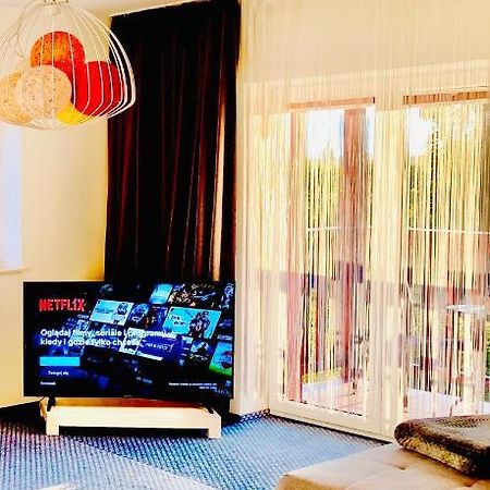Las Slupski Premium Business Apartament Nr 7 Wifi Netflix Smart Tv50 Two Bedrooms Two Extra Large Double Beds Up To 6 People Full Pleasure Quality Stay (Adults Only) Słupsk Exterior foto