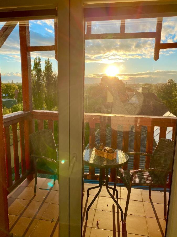 Las Slupski Premium Business Apartament Nr 7 Wifi Netflix Smart Tv50 Two Bedrooms Two Extra Large Double Beds Up To 6 People Full Pleasure Quality Stay (Adults Only) Słupsk Exterior foto