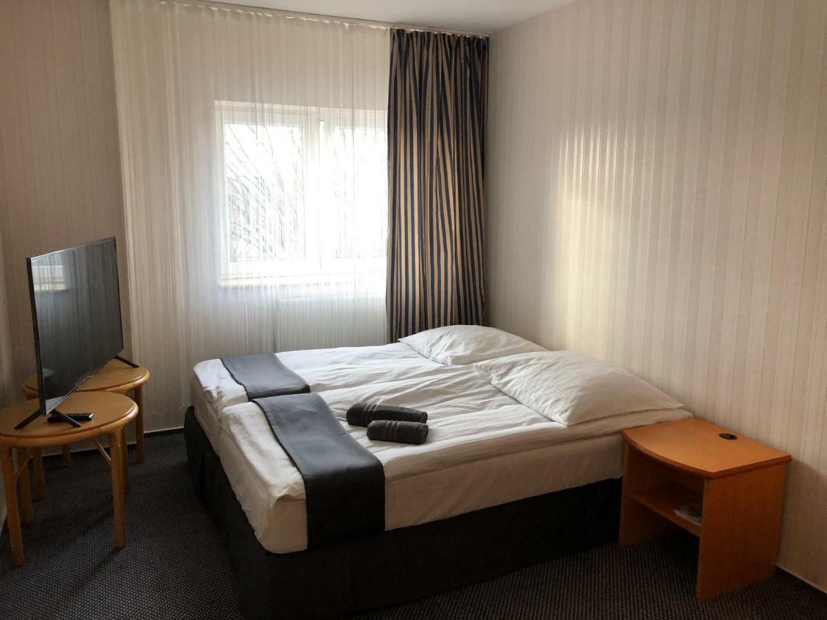 Las Slupski Premium Business Apartament Nr 7 Wifi Netflix Smart Tv50 Two Bedrooms Two Extra Large Double Beds Up To 6 People Full Pleasure Quality Stay (Adults Only) Słupsk Exterior foto